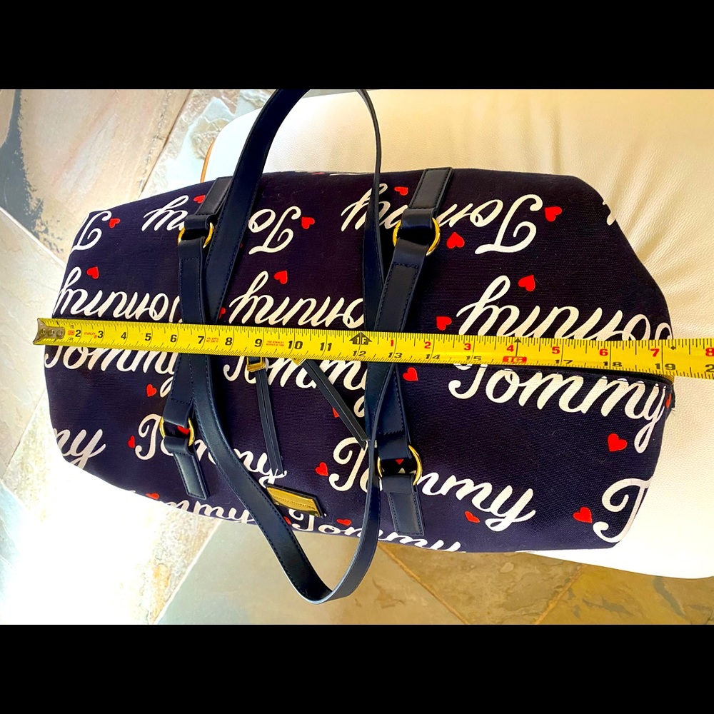 NWOT Tommy Hilfiger bag - Picture 2 of 4